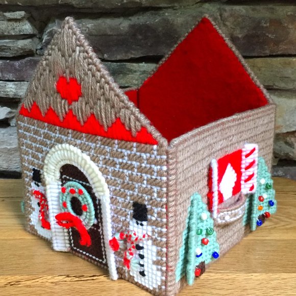 Yarn Christmas House Hand Crafted Card Keeper Box - Picture 1 of 10